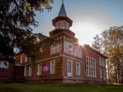 Дом-усадьба художника А. Борисова Дом-усадьба художника А. Борисова.